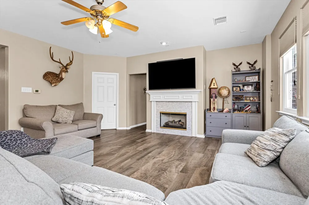 17711 Memorial Springs Drive Tomball, TX 77375