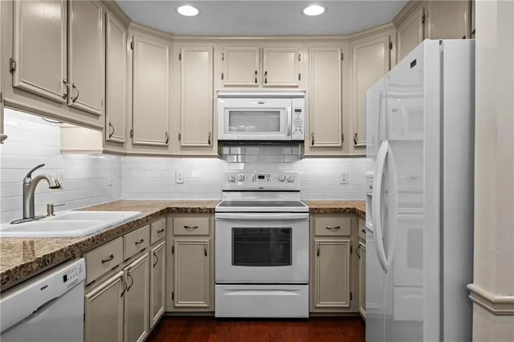 130 Brickleberry Drive Roswell, GA 30075