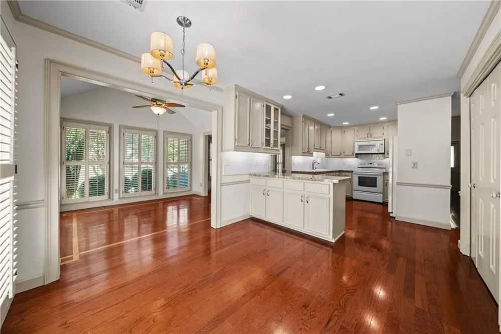 130 Brickleberry Drive Roswell, GA 30075