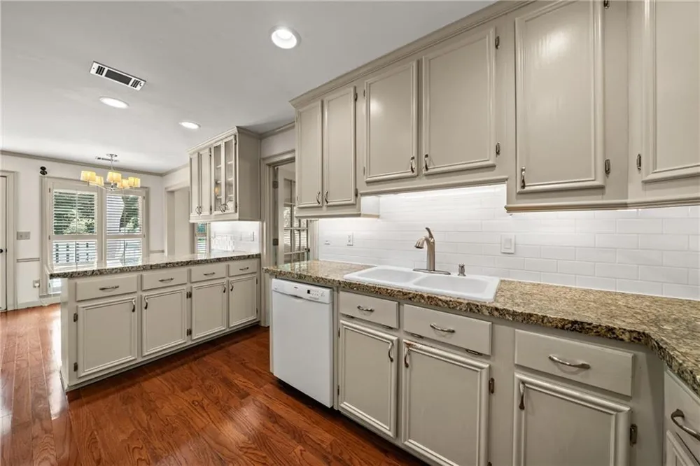 130 Brickleberry Drive Roswell, GA 30075