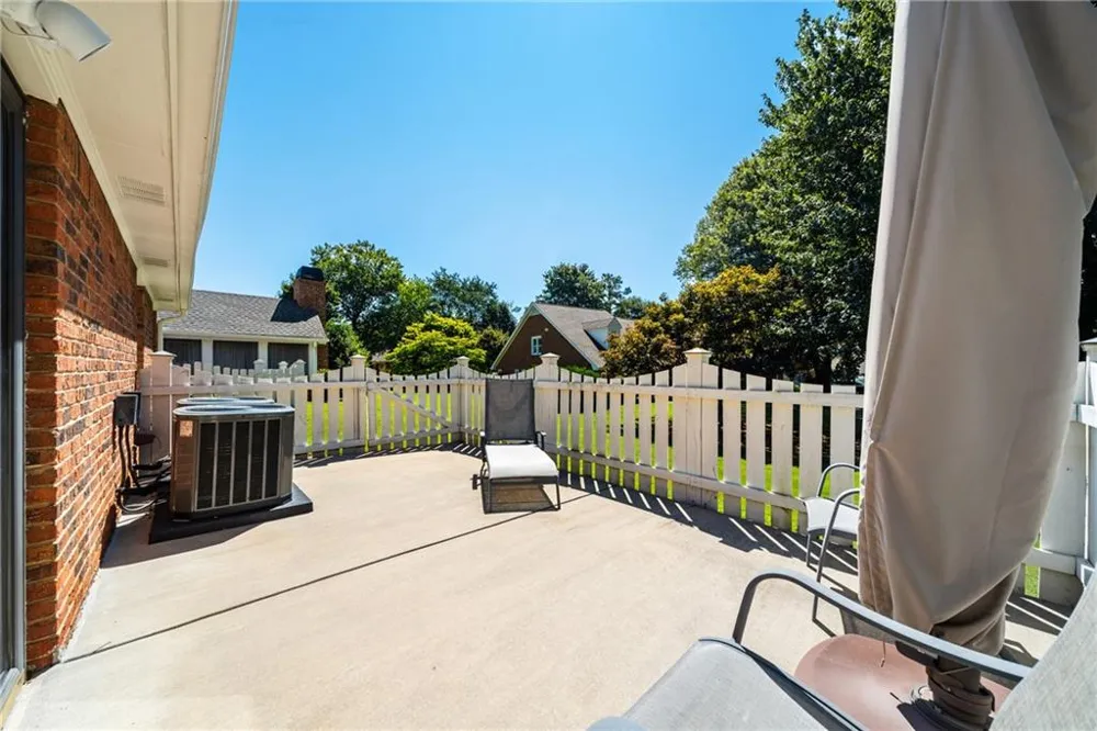 130 Brickleberry Drive Roswell, GA 30075