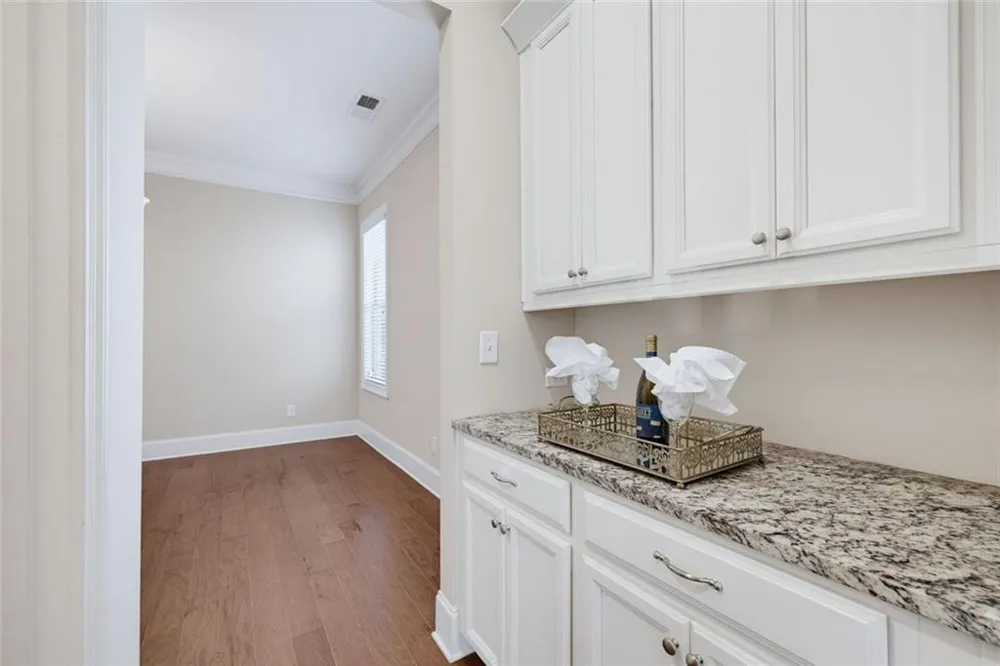 6025 Overlook Club Circle Suwanee, GA 30024