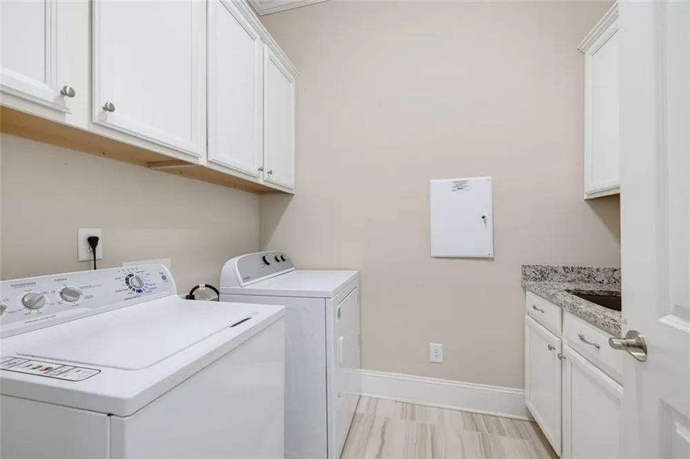 6025 Overlook Club Circle Suwanee, GA 30024