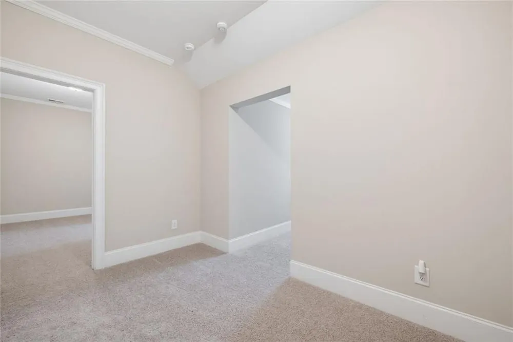 6025 Overlook Club Circle Suwanee, GA 30024