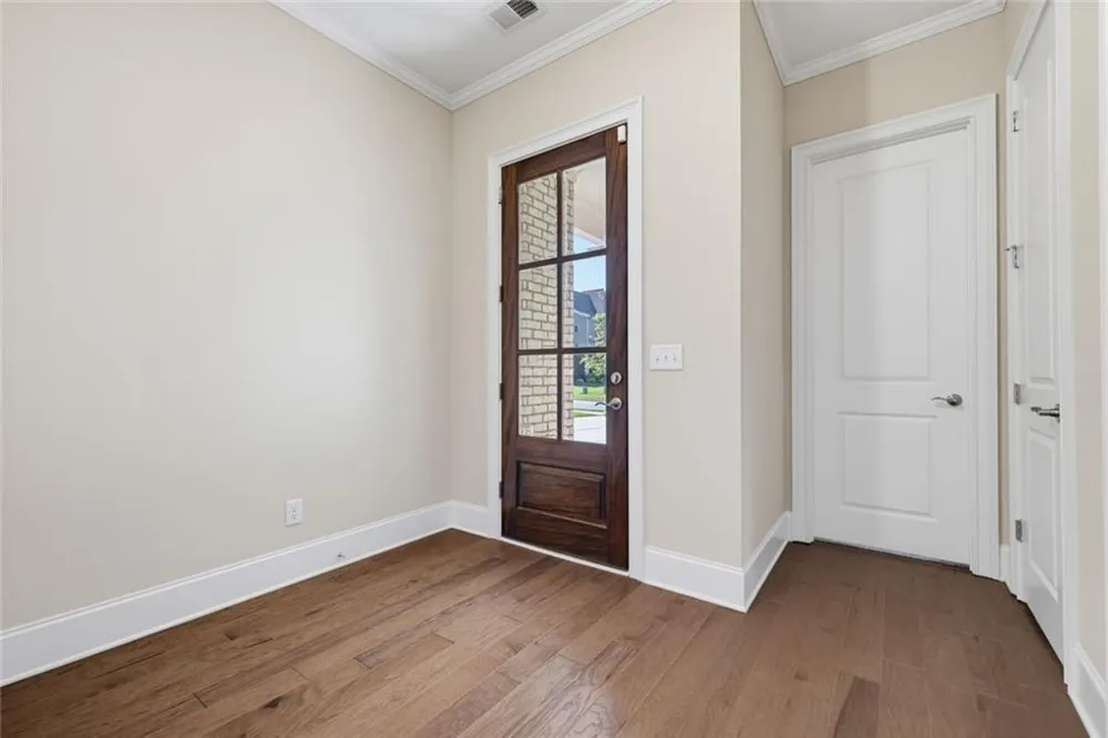 6025 Overlook Club Circle Suwanee, GA 30024
