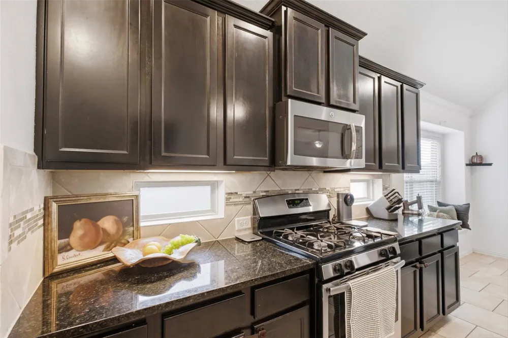 8218 Bay Run Avenue Baytown, TX 77521