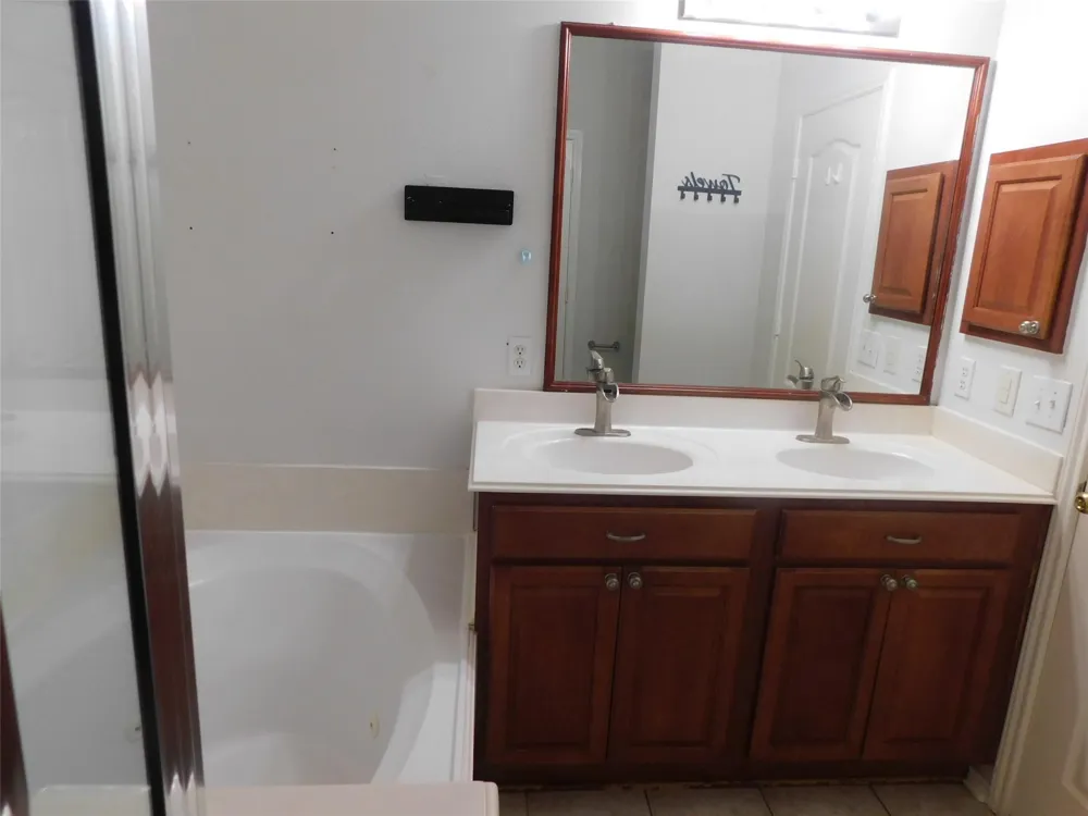 3334 Pebble Beach Lane Pearland, TX 77584