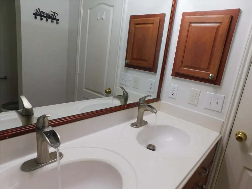 3334 Pebble Beach Lane Pearland, TX 77584