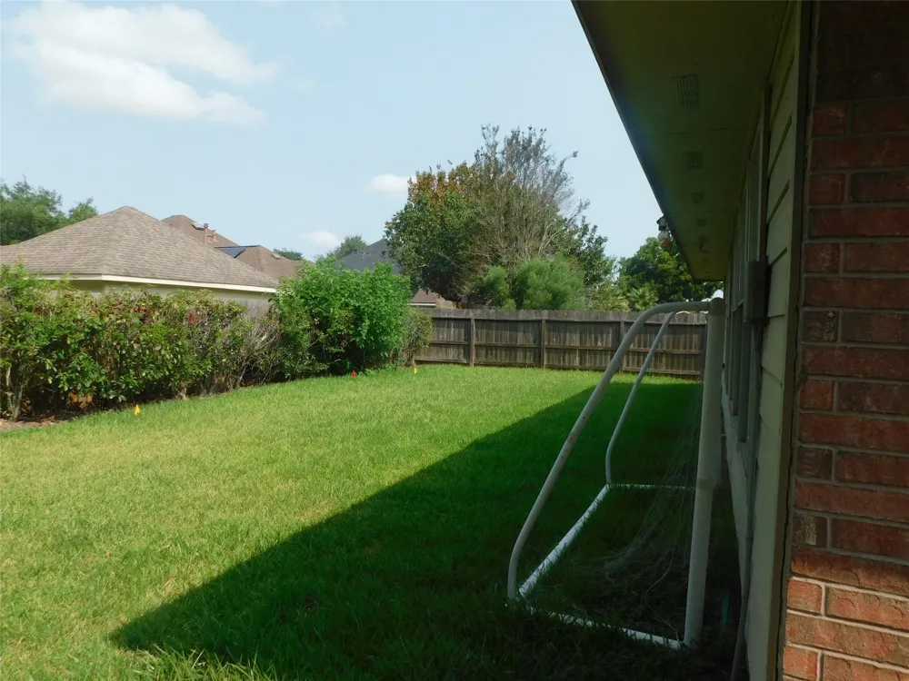 3334 Pebble Beach Lane Pearland, TX 77584