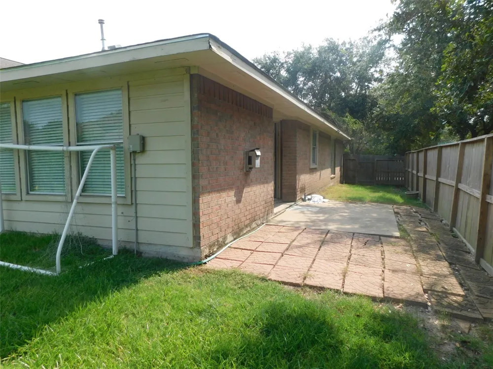 3334 Pebble Beach Lane Pearland, TX 77584