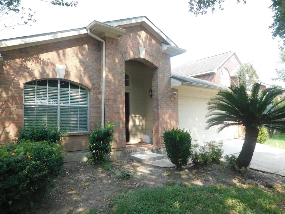 3334 Pebble Beach Lane Pearland, TX 77584