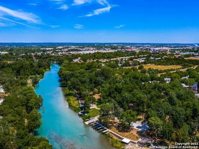 108 Timber Lane New Braunfels, TX 78130