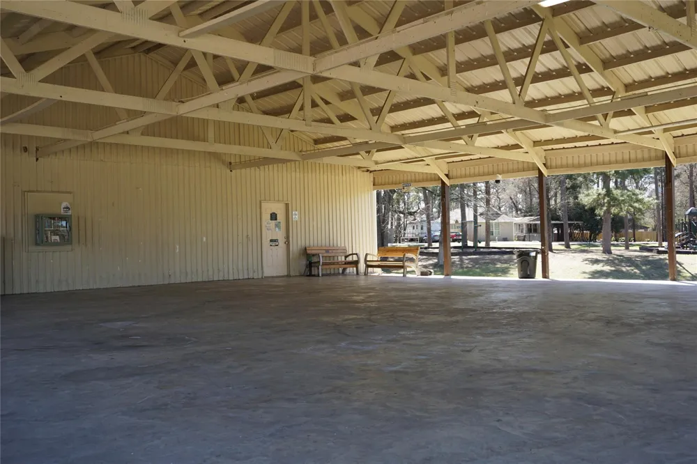 11925 Nelwood Willis, TX 77318