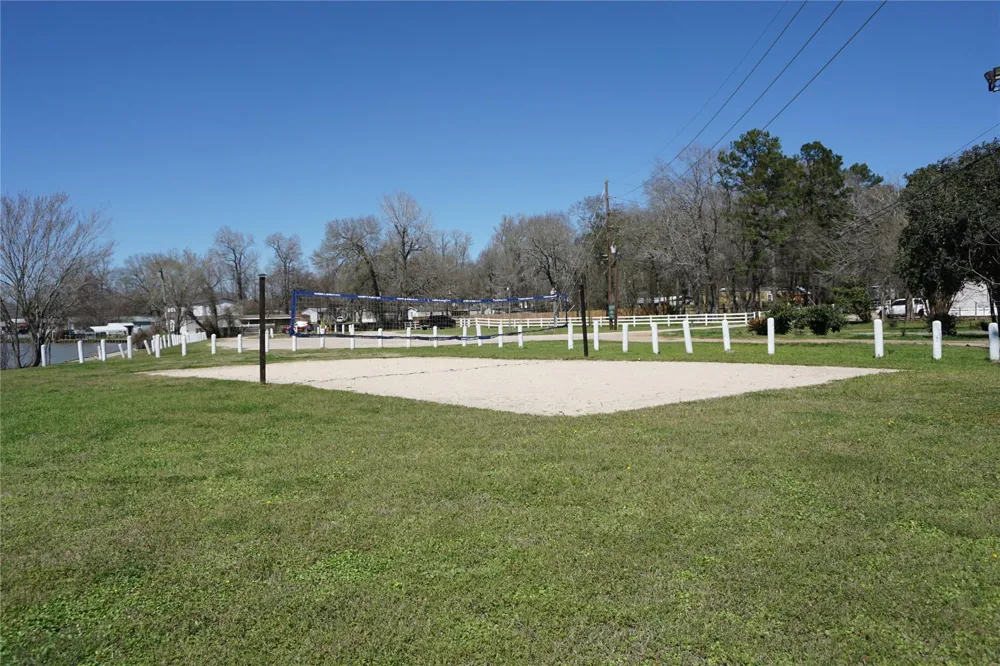 11925 Nelwood Willis, TX 77318