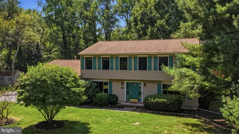 15 WAYNE WAY