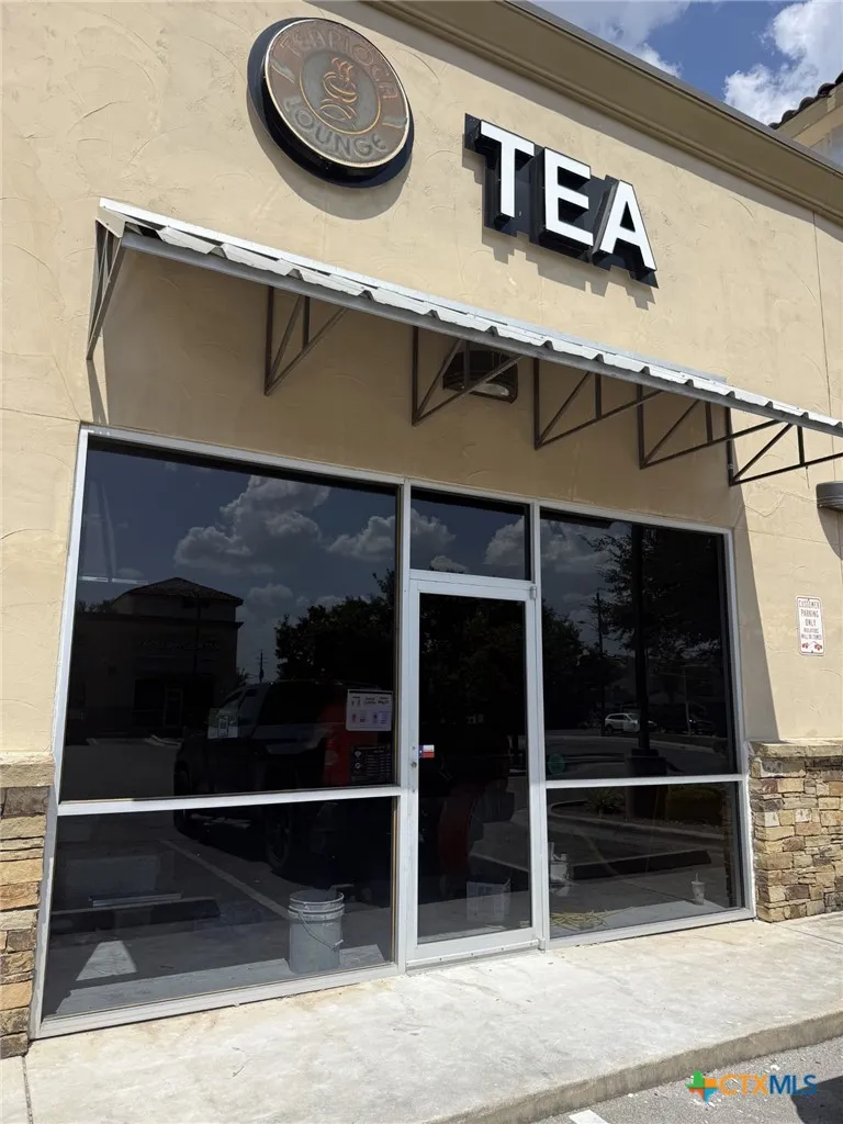 1504 Aquarena Springs Dr. #307 San Marcos, TX 78666