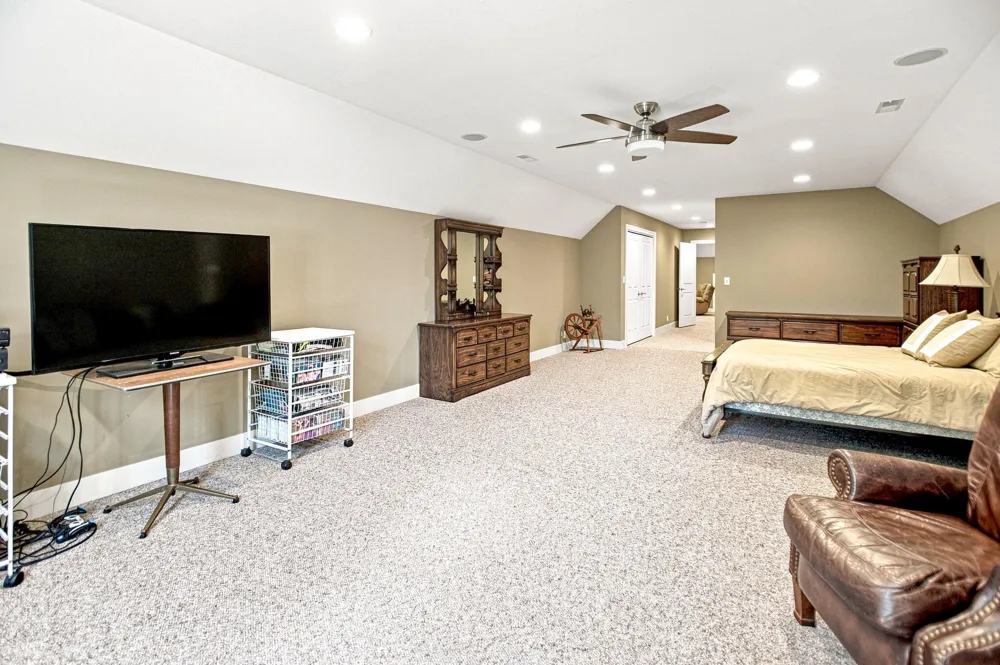 2992 E Bluffwood Terrace St. Joseph, MI 49085