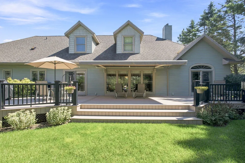2992 E Bluffwood Terrace St. Joseph, MI 49085