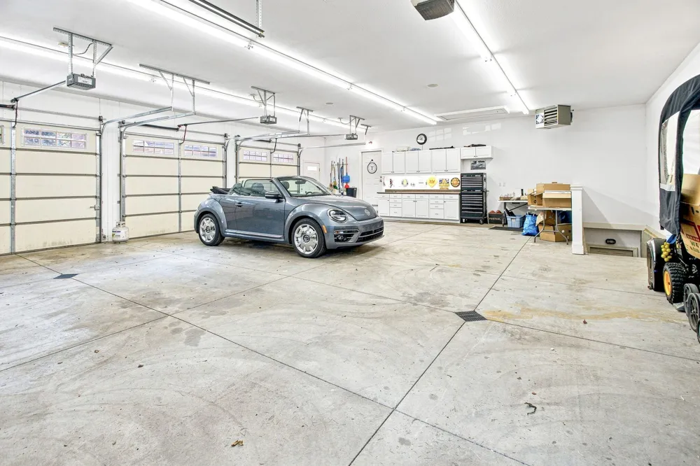 2992 E Bluffwood Terrace St. Joseph, MI 49085
