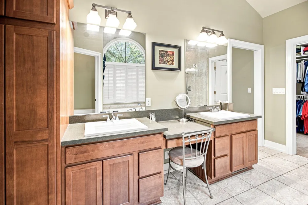2992 E Bluffwood Terrace St. Joseph, MI 49085