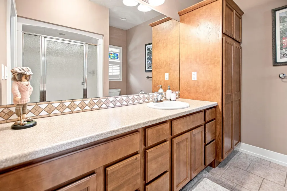 2992 E Bluffwood Terrace St. Joseph, MI 49085