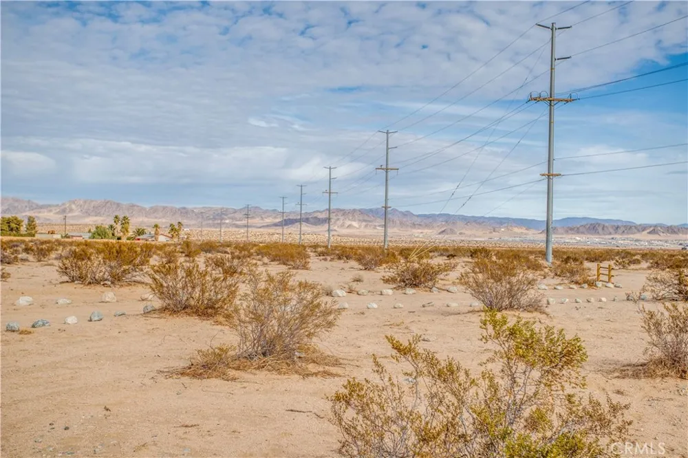 2240 Bluegrass Avenue 29 Palms, CA 92277