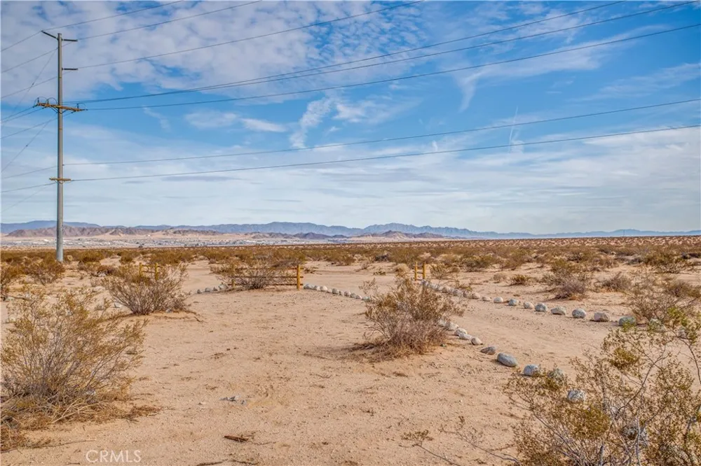 2240 Bluegrass Avenue 29 Palms, CA 92277