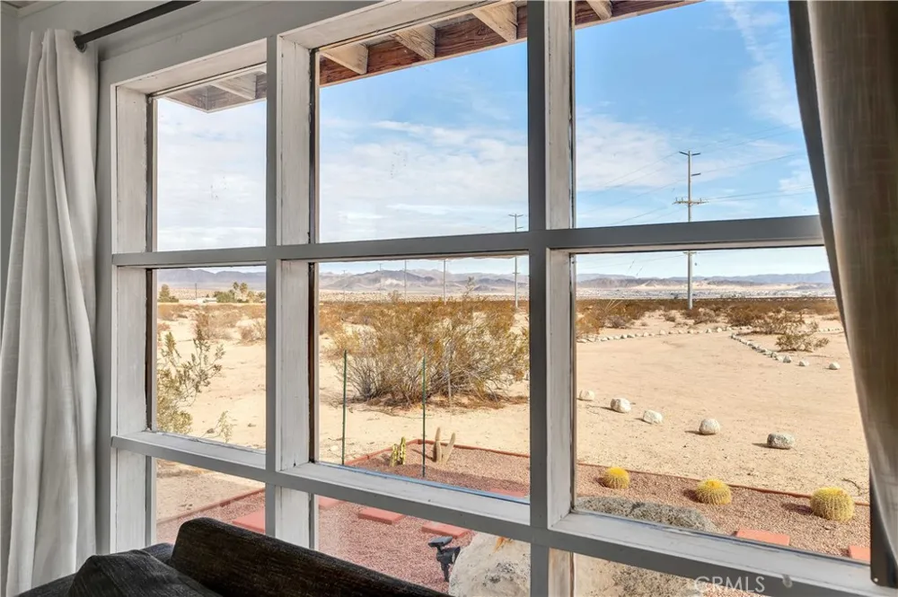 2240 Bluegrass Avenue 29 Palms, CA 92277