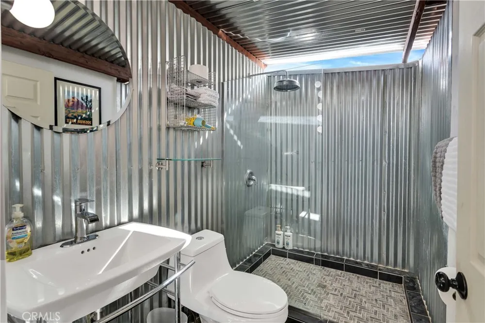 2240 Bluegrass Avenue 29 Palms, CA 92277