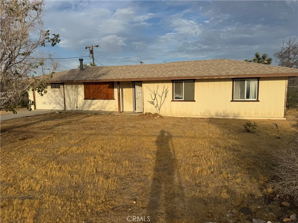 3601 Balsa Yucca Valley, CA 92284