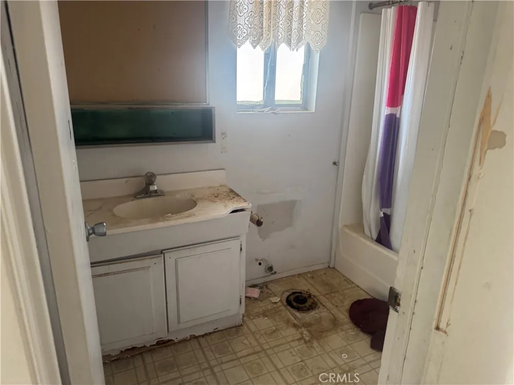 3601 Balsa Yucca Valley, CA 92284