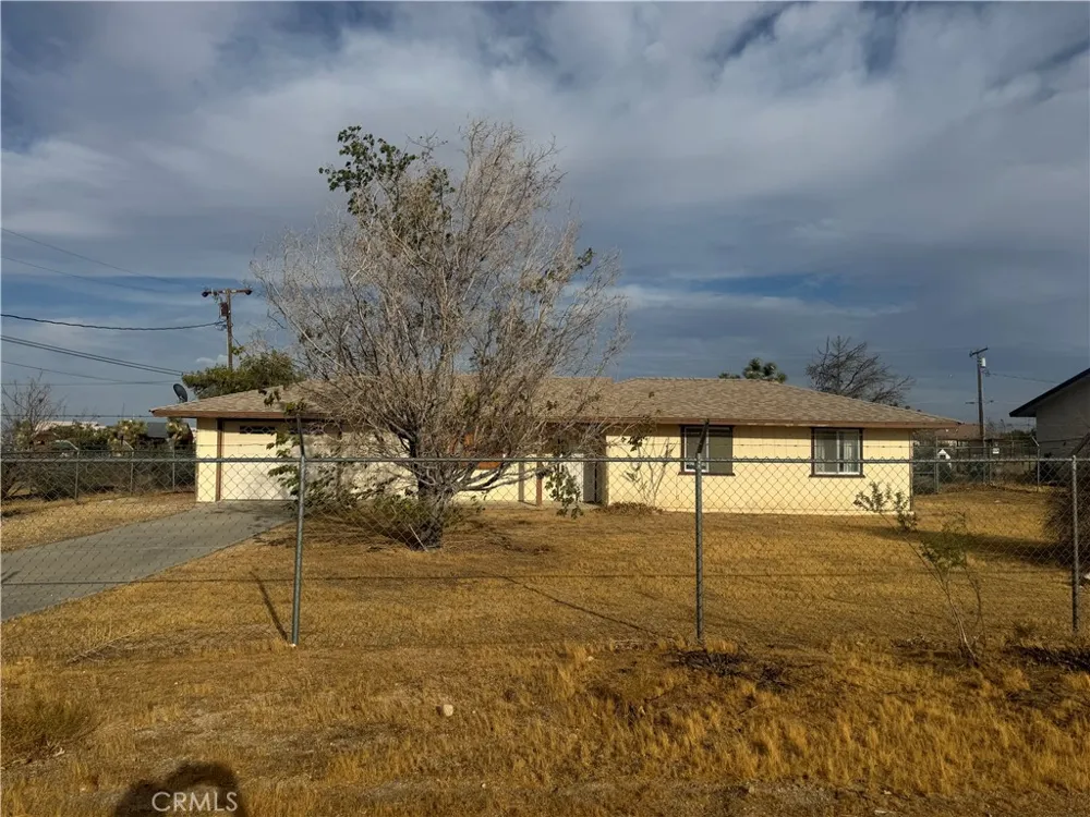 3601 Balsa Yucca Valley, CA 92284