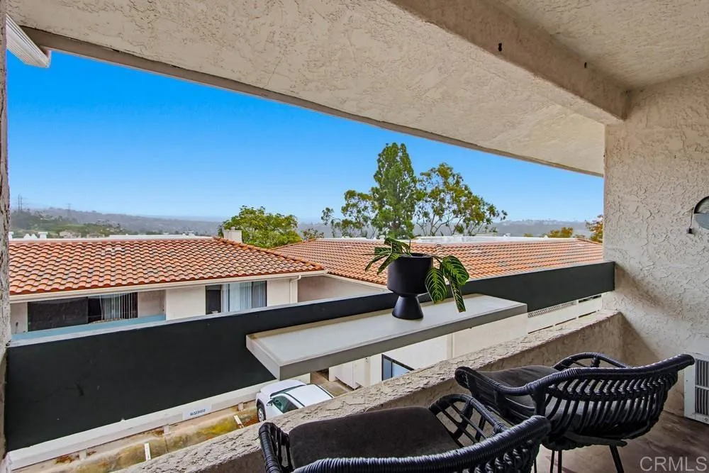 2306 Altisma Way #215 Carlsbad, CA 92009