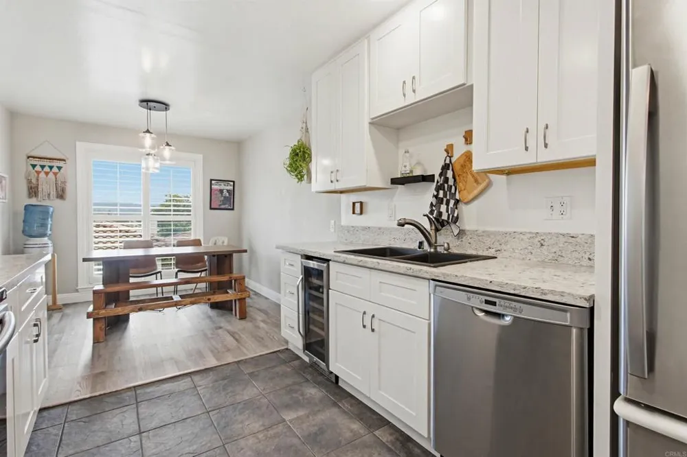 2306 Altisma Way #215 Carlsbad, CA 92009