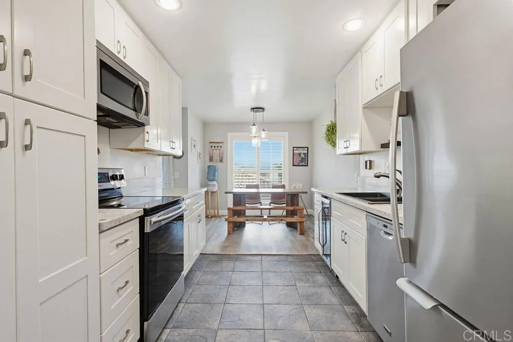 2306 Altisma Way #215 Carlsbad, CA 92009