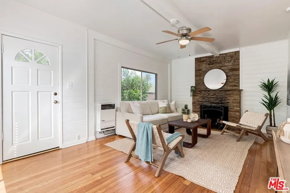 1921 6th Street Santa Monica, CA 90405