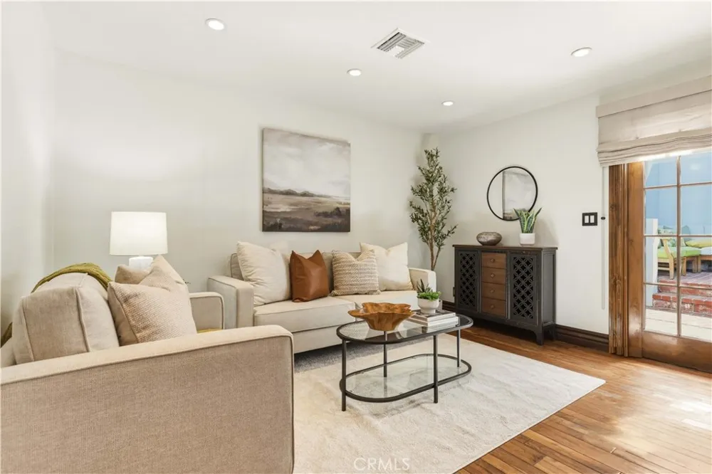 155 Malcolm Drive Pasadena, CA 91105