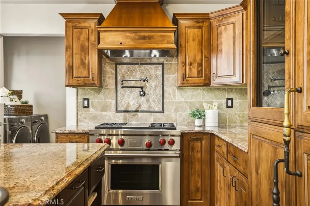 155 Malcolm Drive Pasadena, CA 91105
