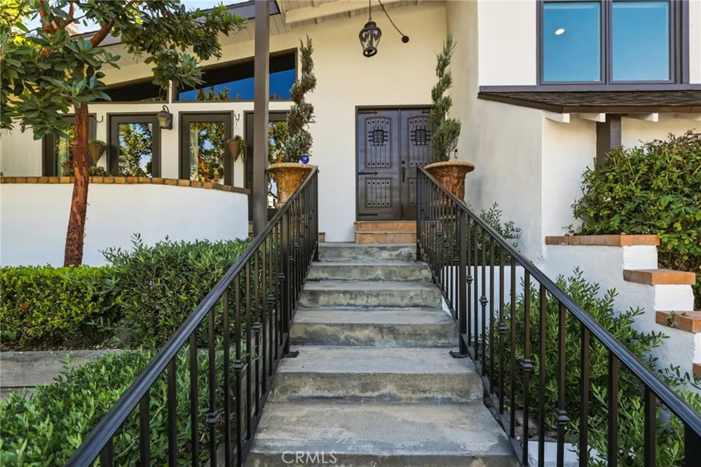 155 Malcolm Drive Pasadena, CA 91105
