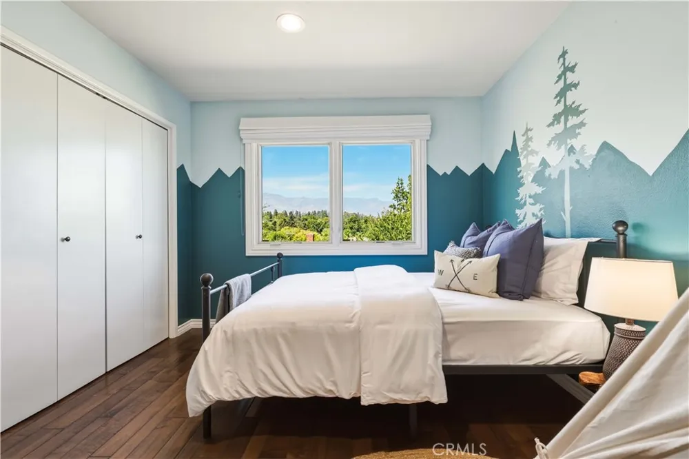 155 Malcolm Drive Pasadena, CA 91105