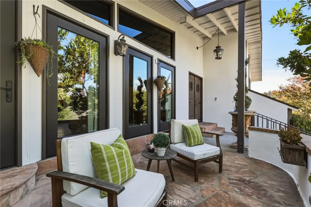 155 Malcolm Drive Pasadena, CA 91105