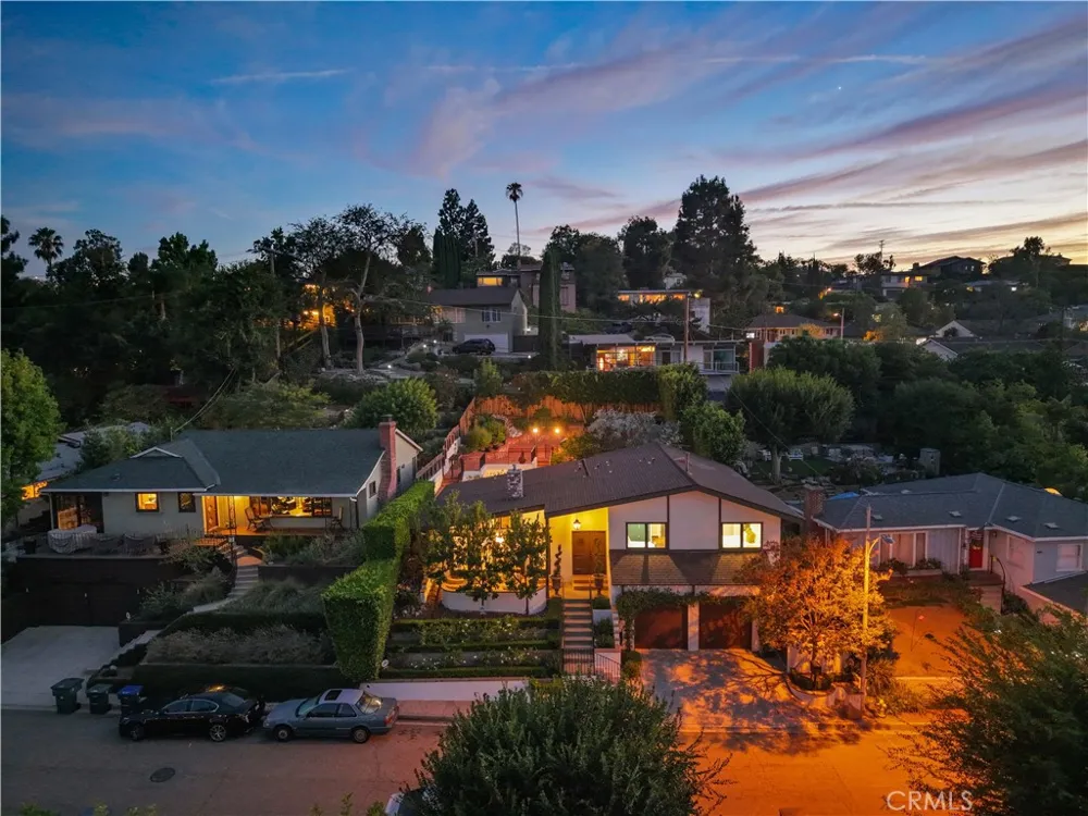155 Malcolm Drive Pasadena, CA 91105