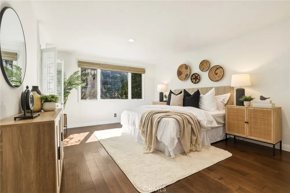 155 Malcolm Drive Pasadena, CA 91105