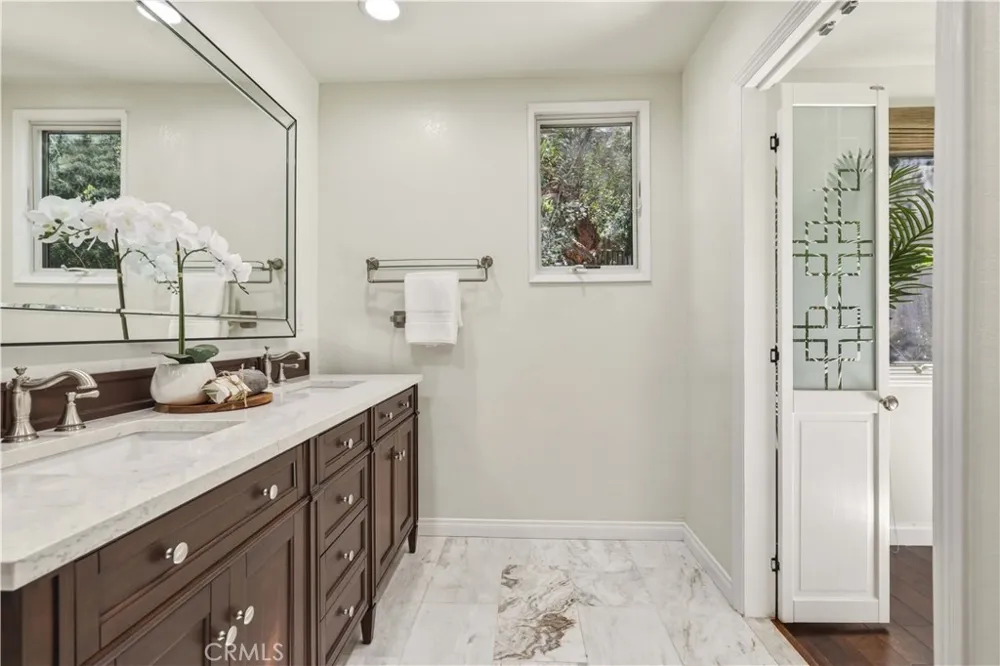 155 Malcolm Drive Pasadena, CA 91105