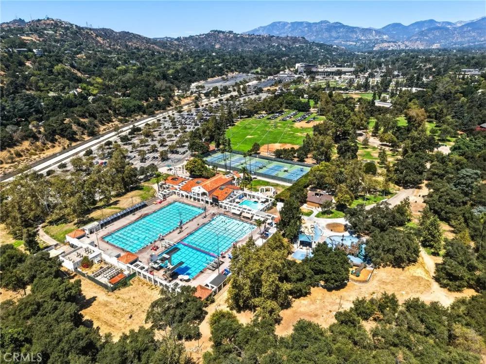 155 Malcolm Drive Pasadena, CA 91105