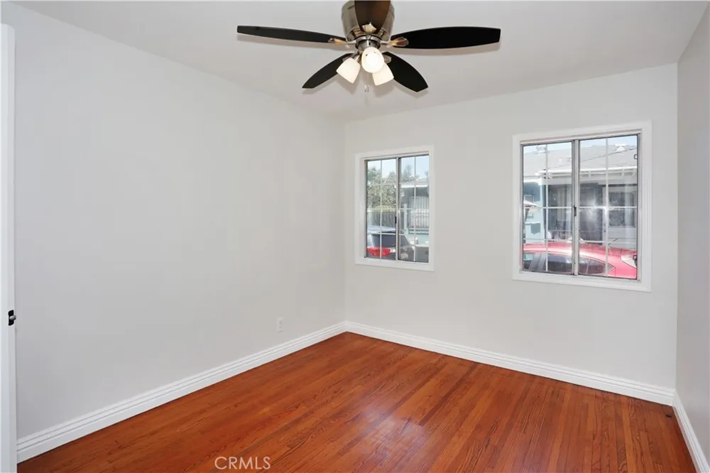 812 Louise Santa Ana, CA 92703