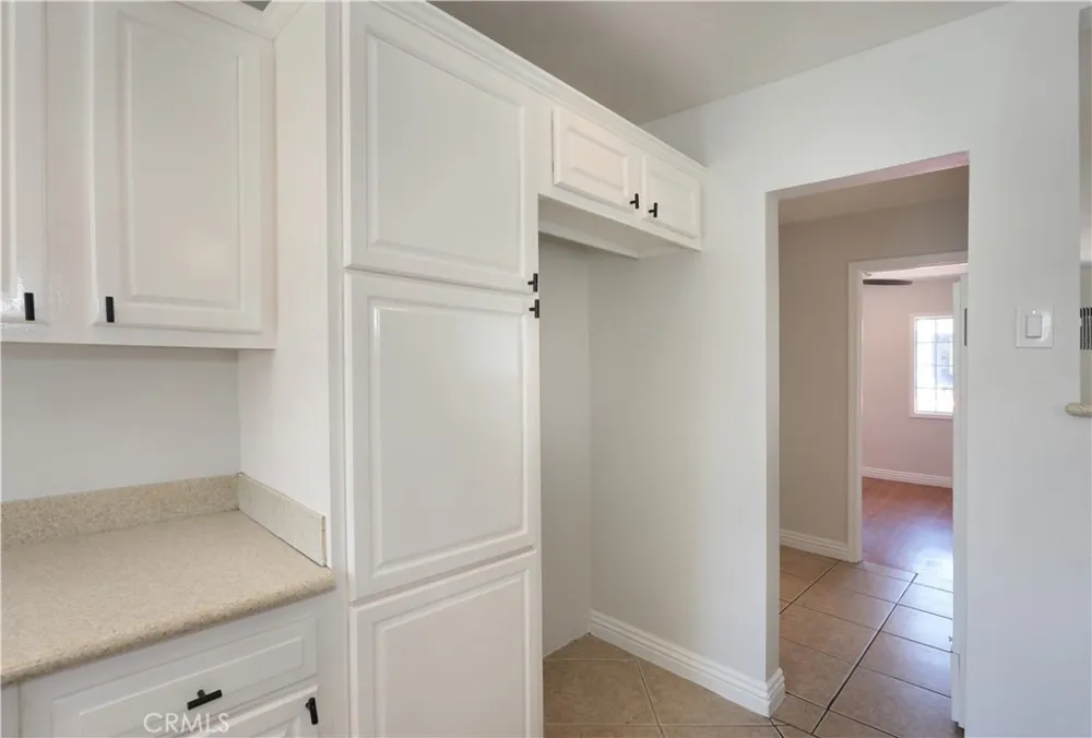 812 Louise Santa Ana, CA 92703