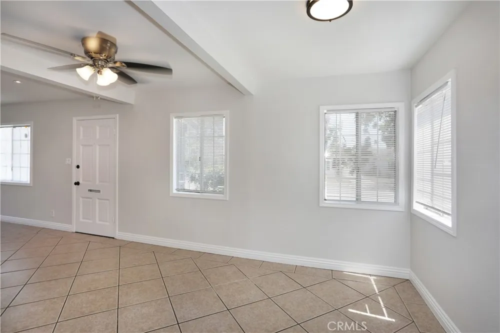 812 Louise Santa Ana, CA 92703