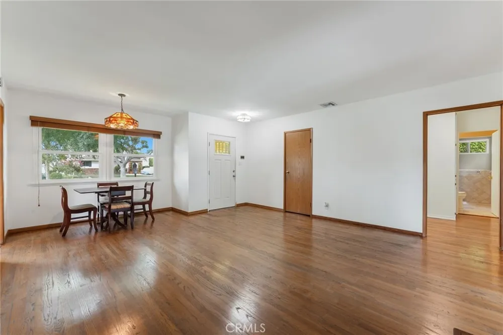 2812 Jolley Burbank, CA 91504