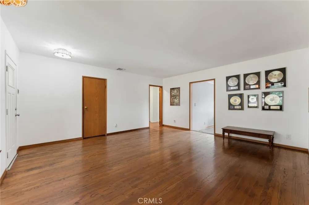 2812 Jolley Burbank, CA 91504